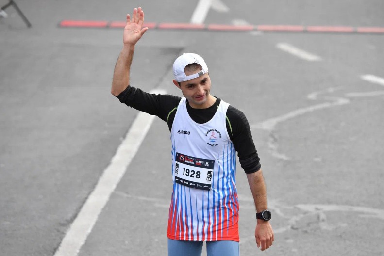 Đuro Borbelj šampion Srbije na 38. Beogradskom maratonu