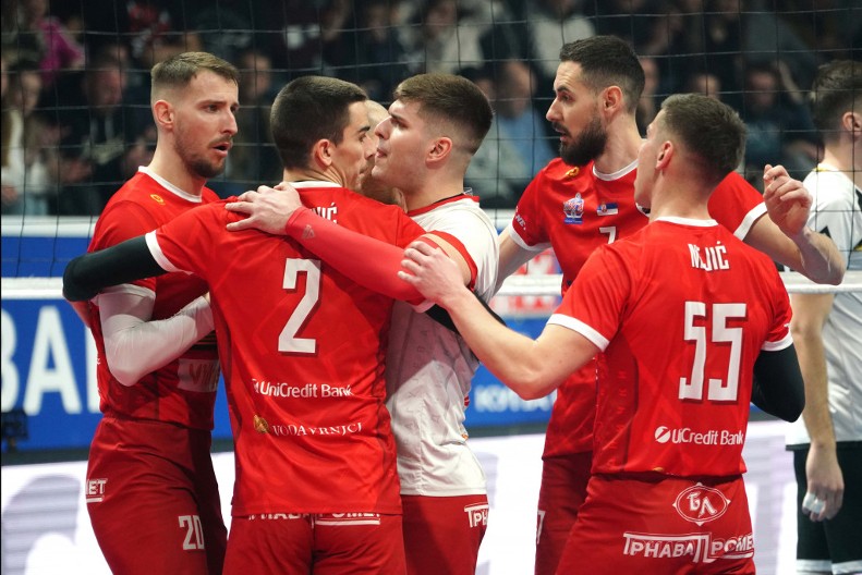 ODBOJKAŠI RADNIČKOG KORAK BLIŽE DUPLOJ KRUNI Šumadinci u prvoj utakmici finala plej-ofa pobedili Vojvodinu