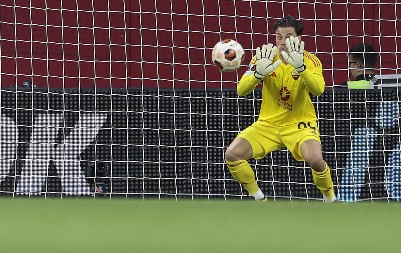 KAMEN POČEO DA SE KOTRLJA Novi razvoj događaja između Svilara i Rome