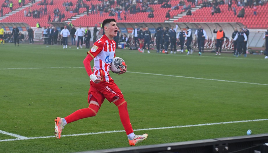 REČ JE O MAKSIMOVIĆU Stigla važna poruka za čelnike Crvene zvezde