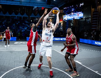 SRBIJA SRUŠILA OLIMPIJSKOG ŠAMPIONA Dve pobede za uspešan start basketaša na Kupu šampiona u Bangkoku