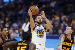 VORIORSI STREPE Stef Kari se povredio, ovo je bio žestok pad (VIDEO)