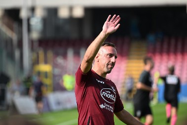 ŠOK ISPOVEST LEGENDARNOG FRANCUZA Mogli su da mi odseku nogu