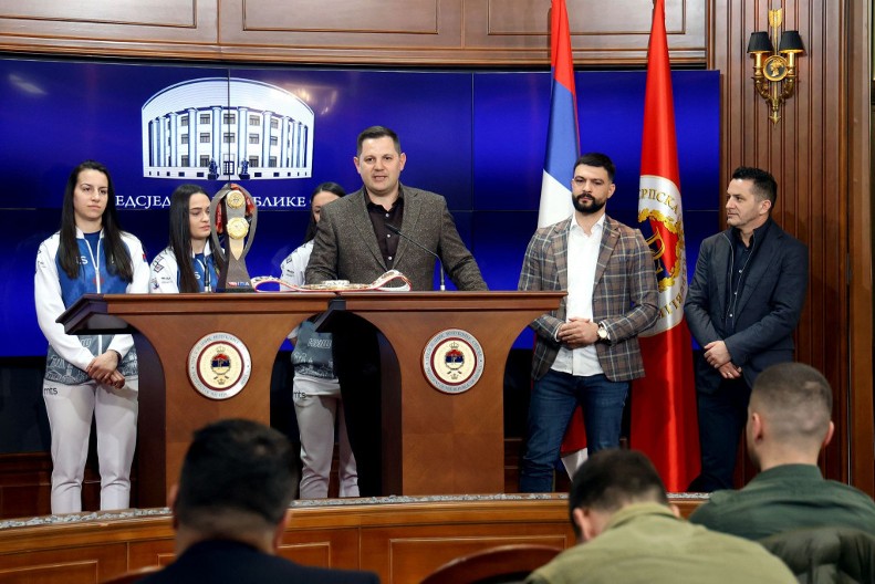 Sara Ćirković boksuje za profesionalnu šampionku sveta u Banja Luci