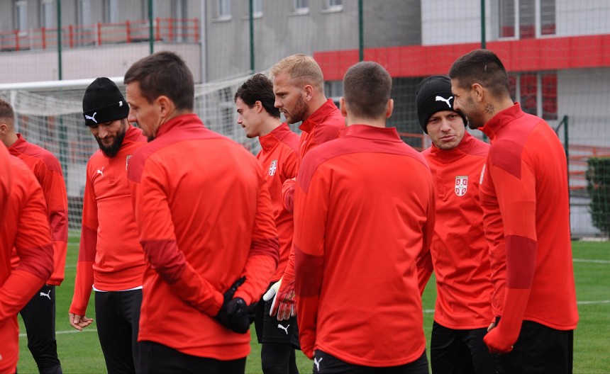 NA POMOLU VELIKI TRANSFER Odbegli reprezentativac Srbije na meti evropskih velikana