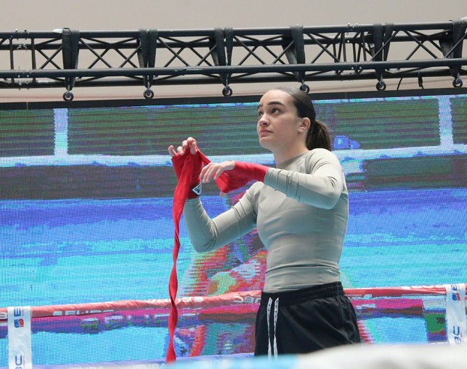 Sara Ćirković održala otvoreni trening u Banja Luci pred meč za titulu profi šampionke sveta