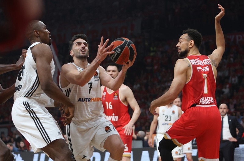 REAL JE NA KOLENIMA Madriđani pretili, ali Olimpijakos na pogon Milutinova i Vezenkova na pobedu od F4 Evrolige