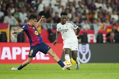 TOTALNA LUDNICA U KUPU KRALJA Barselona posle produžetka srušila Real i osvojila vredan trofej