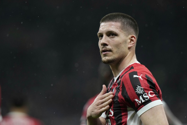 ITALIJANI OTKRILI Evo koliko dugo Jović neće biti na terenu