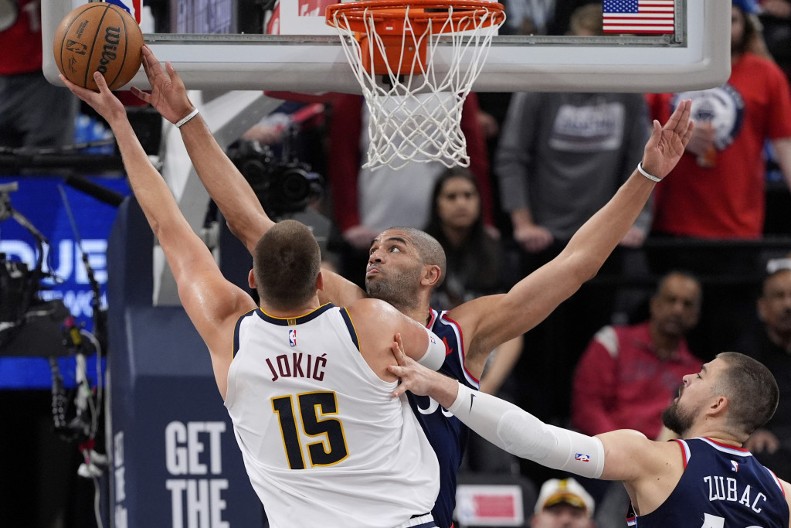 MAGIČNA NOĆ ZA DENVER Jokić i Marej prestigli legendarni tandem Čikago Bulsa