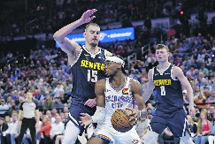 PRŠTAĆE OD ĐURĐEVDANA Jokić na Gildžusa, NBA liga je ovo čekala osam godina!