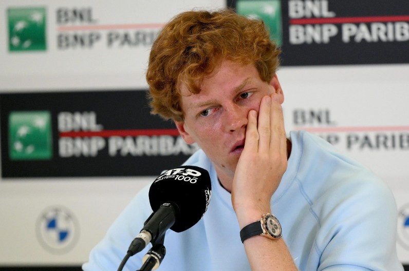 PRVO OBRAĆANJE SINERA POSLE ISTEKA SUSPENZIJE Janik otvorio dušu: Dobio sam iznenađujuće poruke