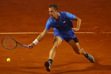 ĐERE SVETI LAJOVIĆA Silni Laslo zakazao okršaj sa Alkarazom