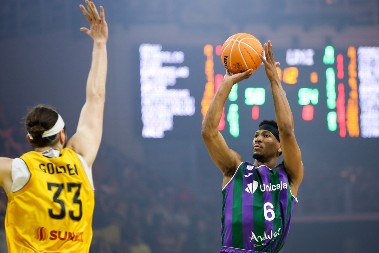 U ATINI MUK Unikaha srušila AEK i ušla u finale Lige šampiona