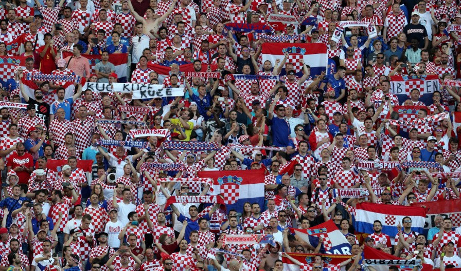 KAKAV UDARAC ZA KOMŠIJE UEFA brutalno kaznila Hrvatsku!