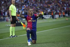 NESTVARAN ZAOKRET ZA GODINU DANA Barselona jedva čekala da mu vidi leđa, a sada ga ne pušta ni za živu glavu