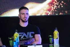 "PONEO ME JE USPEH, SLAVA, PARE I GLUPOSTI" Oglasio se Marko Bojković nakon brutalnog poraza od Janičića