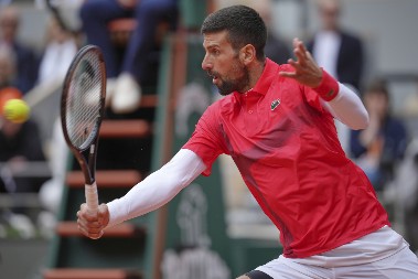 Novak Đoković otišao u drugo kolo Rolan Garosa