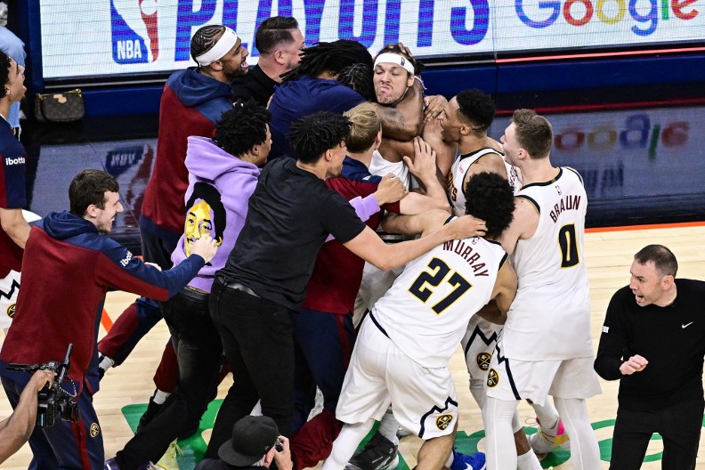 KAKAV ŠOK ZA DENVER Jokićev saigrač mora na hitnu operaciju