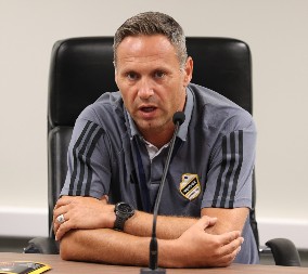 RADNO NA BANOVOM BRDU Čukarički rešio pitanje trenera za narednu sezonu