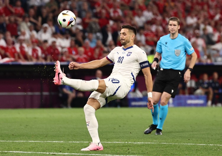 SRPSKA FUDBALSKA BOMBA Dušan Tadić u Zvezdi? Ovo je istina...