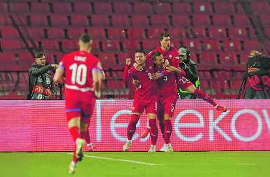 KAD, AKO NE SAD? Orlovi traže bod(ove) na najtežem mogućem mestu: Spustite podignute noseve!