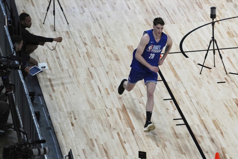 ŠOK ODLUKA Bio siguran pik na NBA draftu, pa se povukao u poslednjem trenutku