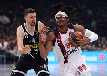 DA LI JE OVAKO SVE POČELO? Moneke i Zvezda su imali istoriju, a jedan čovek je možda bio ključan za dolazak Nigerijca (VIDEO)