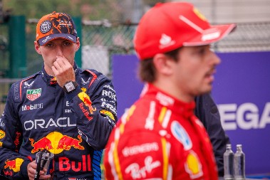 ASFALT GORI, STAZA PODRHTAVA Šampion Formule 1 MAKS FERSTAPEN ODLAZI