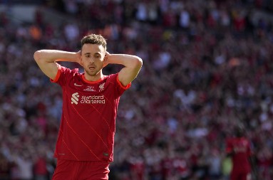 TRAGEDIJA U SVETU FUDBALA Poginuo fudbaler Liverpula Diogo Žota