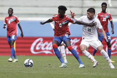 GDE JE ZAPELO? Zvezda se dogovorila oko kupovine veziste, ali...