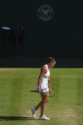 VELIKA BURA NA VIMBLDONU Sabalenka brutalno isprozivala Anisimovu posle poraza