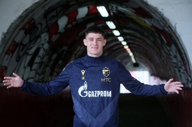 "ANDRIJA, HVALA TI..." Zvezda se emotivnom porukom oprostila od Maksimovića (FOTO)