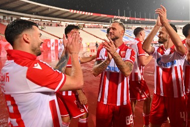 ARNAUTOVIĆ PONOVO PODIGAO "DELIJE" NA NOGE Markova objava pokazuje svu ljubav prema Zvezdi (FOTO)