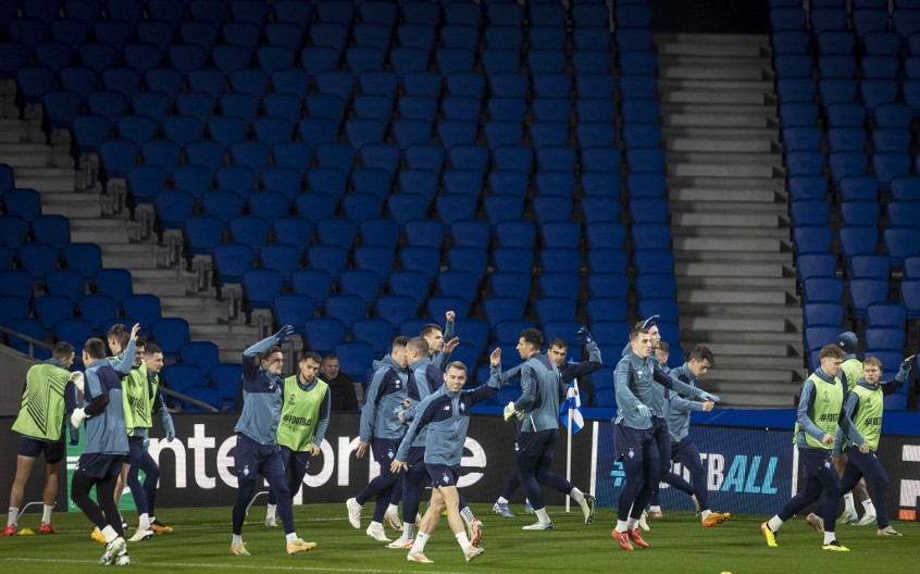 SKANDALOZNO PONAŠANJE NAVIJAČA DINAMO KIJEVA: "Srbe na vrbe", pominje se "Oluja", vređa Zvezda...