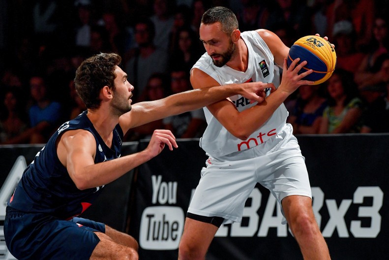 OPERISAN DEJAN MAJSTOROVIĆ Legenda srpske košarke se oglasila iz bolnice (FOTO)