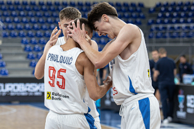 SRBIJO, IMAŠ ZLATNU GENERACIJU Kadeti zgromili Slovence za finale Evropskog prvenstva!
