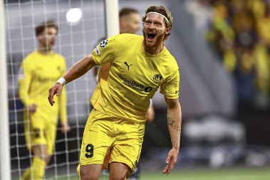 PROŠLE GODINE ZAUSTAVILA IH ZVEZDA, SADA NEMA KO Bode petardom najavio plasman u Ligu šampiona, Kairat šokirao Seltik u Glazgovu