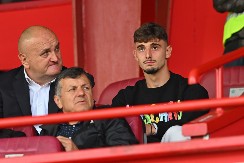 SPREMA SE BOMBA Srbin menja Džejmija Vardija u Lesteru?