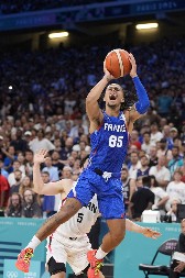 BAŠ IH NEĆE Novi veliki maler za Francuze