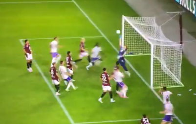 NIKO SE OVAKO NIJE OBRUKAO Reprezentativac Italije promašio prazan gol sa linije (VIDEO)