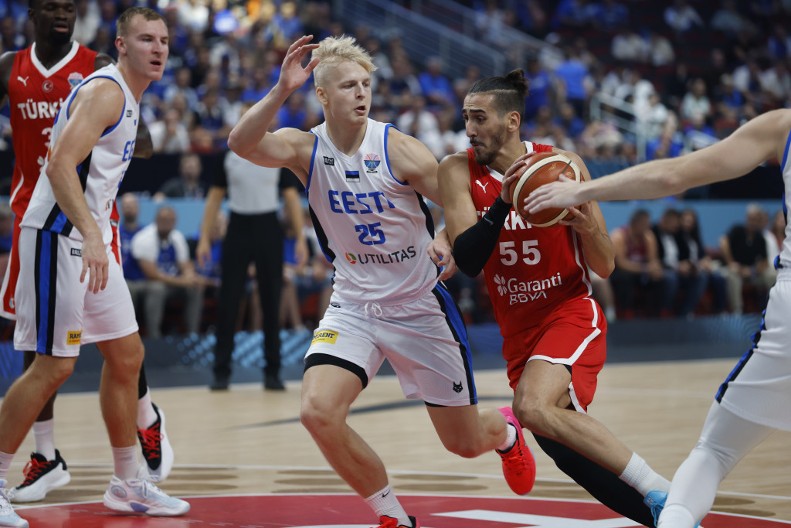 SRBIJA JE MOĆNA I BEZ BOGDANA Turčin na čistom srpskom pričao o duelu sa "orlovima" (VIDEO)