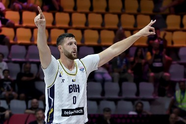 TEK ĆE DA KUVA NA EVROBASKETU Nurkić žestoko isprozivao Janisa, Grk će poludeti na ove reči