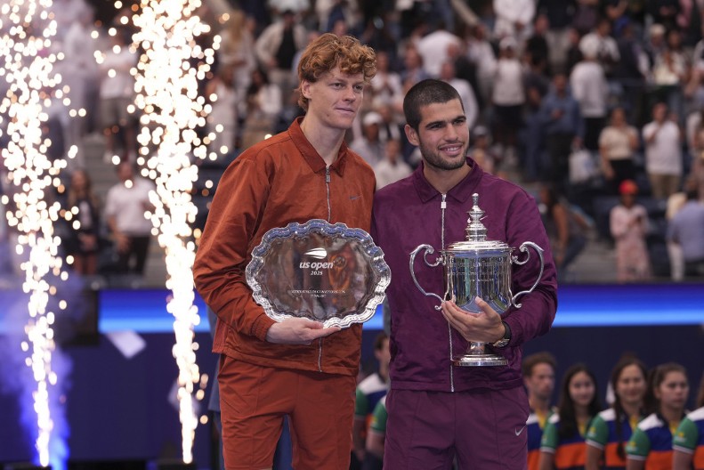 HIT SCENA POSLE FINALA Alkaraz se obratio Sineru i nasmejao ceo stadion