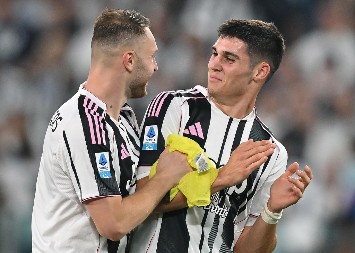 NEISPRIČANA PRIČA Zaludeo Evropu i srušio Inter u derbiju, ali kako je Crnogorac zaobišao Zvezdu i Marakanu?