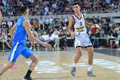 BUDUĆNOST SRPSKE KOŠARKE JE U DOBRIM RUKAMA Savo Drezgić i Pavle Nikolić briljirali u Čačku