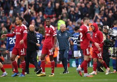 UZBUDLJIVO NA OSTRVU Liverpul srušio Everton za pobedu u gradskom derbiju