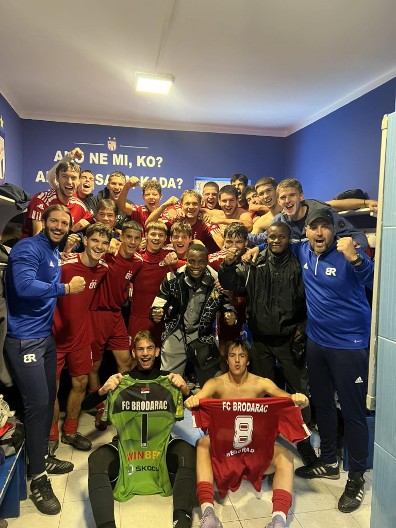 BRODARAC GAZI Majstorije Vučaka i Cvijetića, novi Grujićev klin-šit