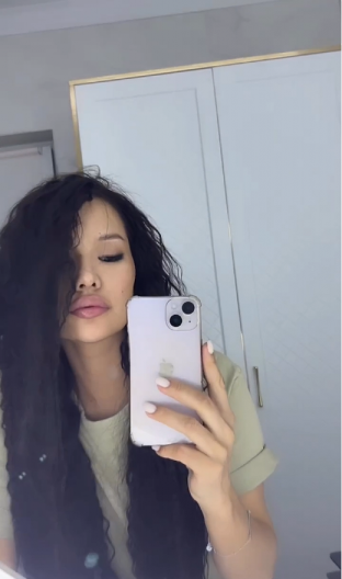 MAJKA ILI SESTRA? Rabajeva izgledom izazvala pometnju na društvenim mrežama