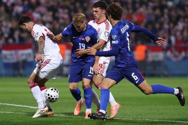 Hrvatska već jednom nogom na Mundijalu, ubedljiva Danska, Rumunija iznenadila Austriju